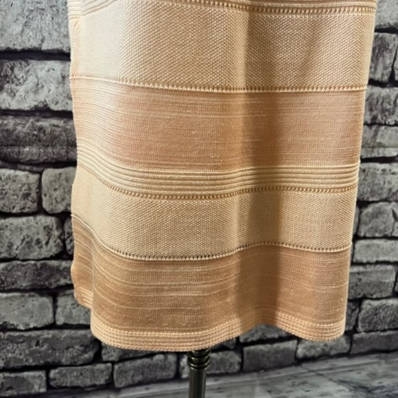 Chico's Pale Peach U Neckline Sleeveless Tank Size M - Picture 3 of 9